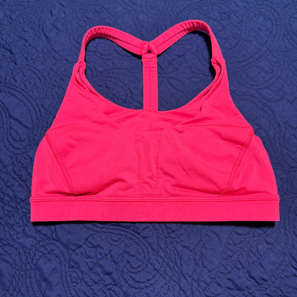 Lululemon Invigorate Sports Bra Hot Pink Racerback Size 6 Running Gym Comfort